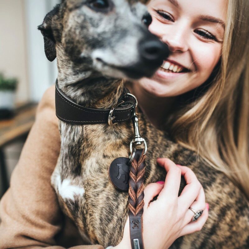 HUNTER_16535_62505_003_live_19-lpr-kopie.jpg Handgemaakte Leren Hondenriem Bruin