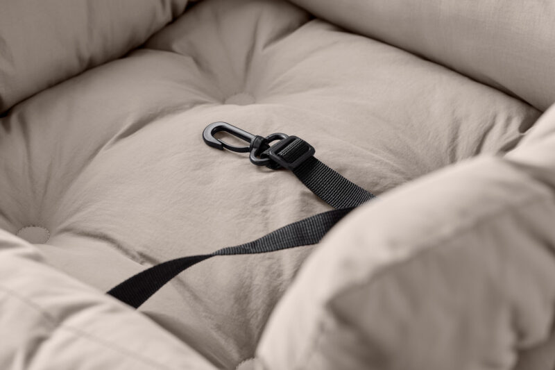 HUNTER_27846_207445_005_24-lpr.jpg Hondenmand Auto/ Reismand