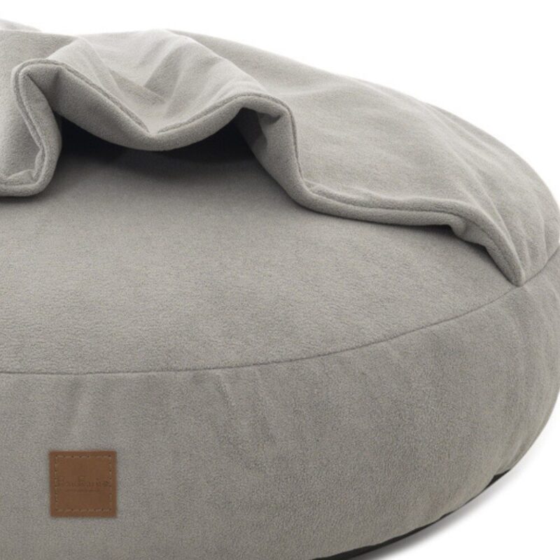 Hondencave-Liam-Perla-2.jpg Hondencave Liam Perla