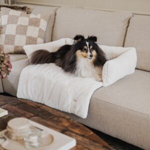 NUZZLE-11.jpg Hondendeken Bank Wit